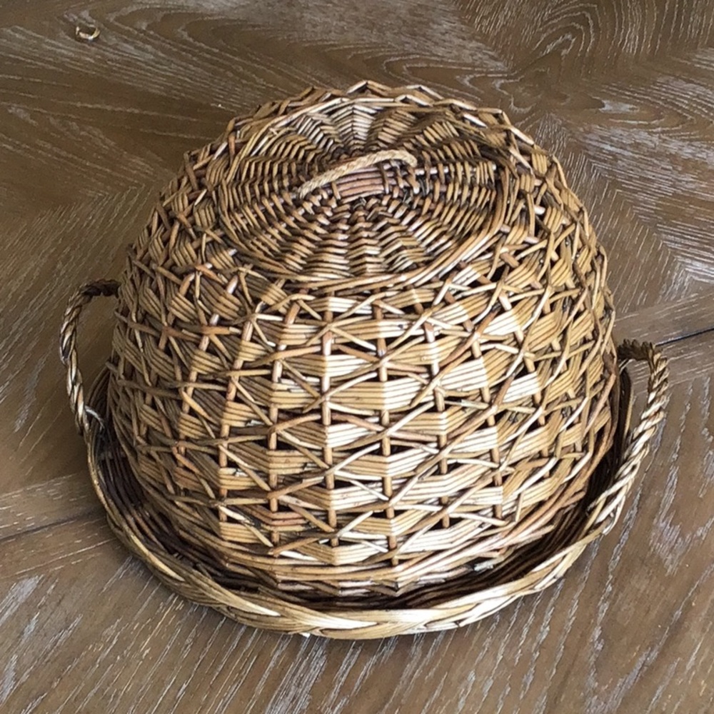 Lightweight Wicker Basket with Dome Lid & Two Handles